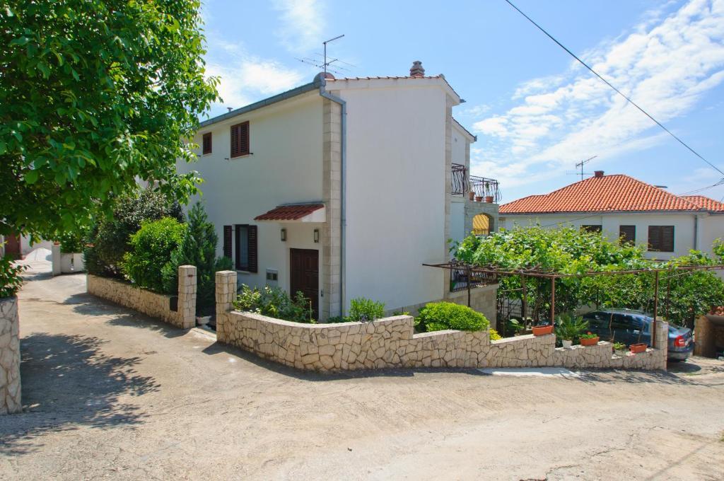 טרוגיר Hella Apartments מראה חיצוני תמונה