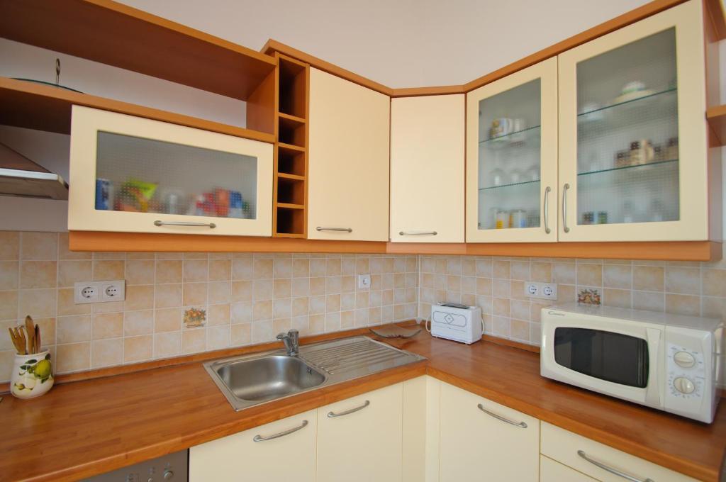 טרוגיר Hella Apartments מראה חיצוני תמונה